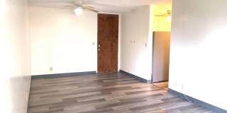 C Building unit, 2 Bed 1 Bath, View of the lake Gallery 1