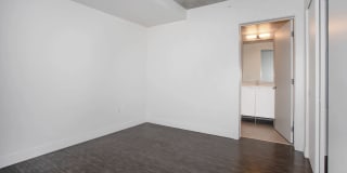 EVIVA On Cherokee Gallery 28