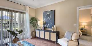 Hadley Midtown Gallery 39