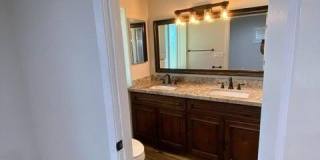 1011 W Northern Avenue Gallery 17