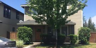 PET FRIEDNLY HOME Near Old Mill District, quiet neighborhood. Gallery 1