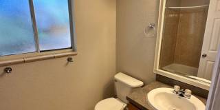 2 Bed, 1 Bath Patio TownHome in the Clayton Neighborhood Gallery 8
