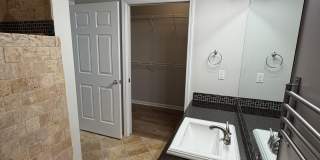 4235 Reserve Road Gallery 28