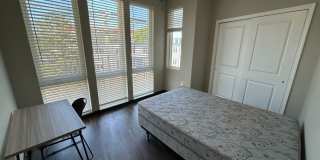 302 E Clark Gallery 26