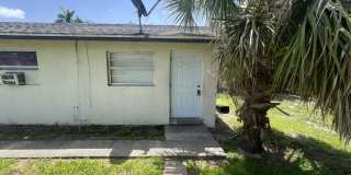 ** FOR RENT 2/1 READY FOR A LONG TERM TENANT -- FORT MYERS -- PET FRIENDLY ** Gallery 5