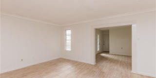 5133 Middlecoff Gallery 7