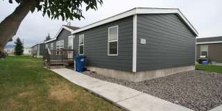 3 bedroom 2 bathroom manufactured home in great neighborhood Gallery 1