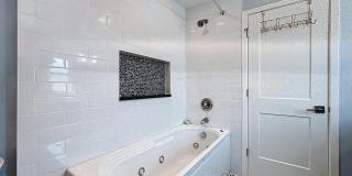 1707 Shore Drive Gallery 21