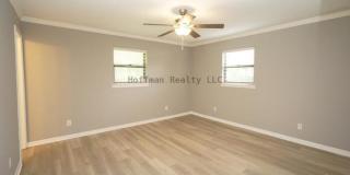 6005 Christy Lane Gallery 19