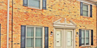1723 Sessions Walk Gallery 1