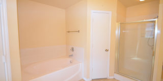 GORGEOUS 4 BED/2 BATH HOME IN HOUSE CREEK!! Gallery 14