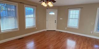 Freshly Renovated Dollhouse in Maryville!! Gallery 5