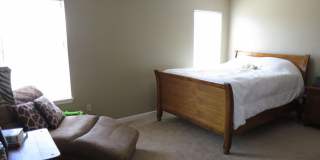 4BR/2.5BA House, 2-Car Garage - $2,100 *NO SMOKERS OR UNDERGRADS Gallery 10