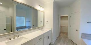 3 Bedroom With a Bonus Room In Central School District! Gallery 10