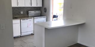 1667 W Oak Ridge Road Gallery 1