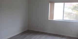 3/2.5 Townhouse in a Family Friendly Community with Amenities Galore Gallery 15
