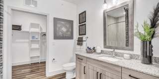 Axis Grand Crossing Gallery 29