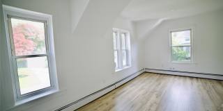35 S Lawn Avenue Gallery 9