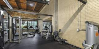 Off Broadway Apartments Gallery 20