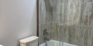 Newly renovated 2 bed x 1 bath on top floor in Kirkland! Gallery 20
