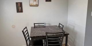 Updated condo at Cobblestone, closet to Campus! Gallery 10
