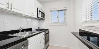 Quebec House Gallery 31