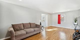 Updated 4BR Home in Blaine | Finished Basement | Large Yard Gallery 8