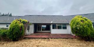 Spacious 5-Bedroom Country Home with Shop & Scenic Views Gallery 1