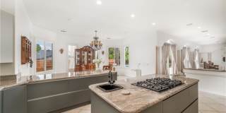 5206 Topeka Drive Gallery 8