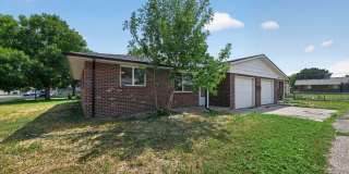 Charming 2BR Duplex in Loveland Gallery 1