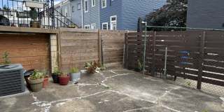2 Bedroom, 1 Bath Townhome in trendy Lawrenceville. Convenient! Gallery 21