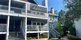 Spectacular Unit, Even Better Location! Gallery 1