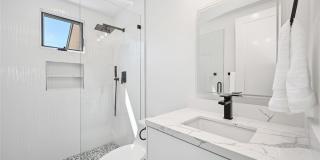 413 E Edgewater Avenue Gallery 34