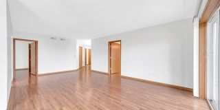 5555 N Cumberland Avenue Gallery 6