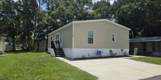 1400 Banana Road Gallery 1
