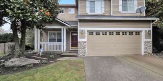 2-Story modern home in Silver Firs. Large outdoor space!!! Gallery 1
