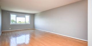 8315 N BROOK Lane Gallery 1