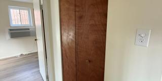 Gross Street Gallery 43