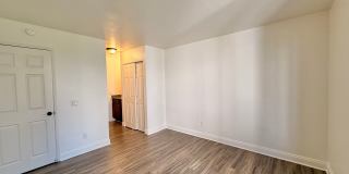 Bright & Spacious Condo Living with Parking! Gallery 7