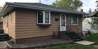Duluth MN - 4-bed - 2-bath - 1-car garage - close to UMD and CSS!! Gallery 1