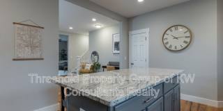 65 E 7th Avenue Gallery 10