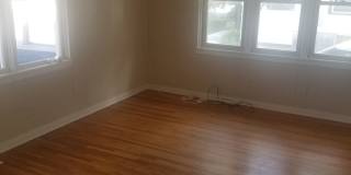 2221 Main St. Cedar Falls Gallery 32