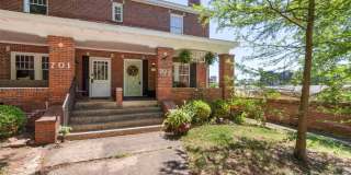 703 S Summit Avenue Gallery 1