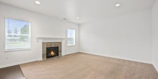 Spacious 4-Bed Puyallup Home For Rent | 3-Car Garage & Quick Commute to JBLM! Gallery 10