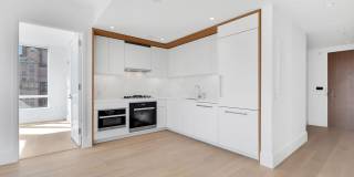 368 Third Avenue Gallery 4