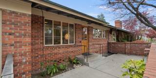 Iconic California Ranch Home by Architect Birge Clark in Leland Manor, Palo Alto Gallery 46
