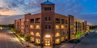 AMLI Grapevine Gallery 25