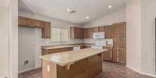 4 bedroom home in Surprise!! Gallery 13