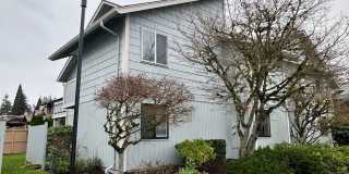 Lovely Bellevue Condo! Gallery 1