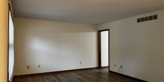 $1,995 | 4 Bedroom, 2.5 Bathroom Multi Floor Duplex | No Pets | Available for an August 1st, 2026 Move In! Gallery 4